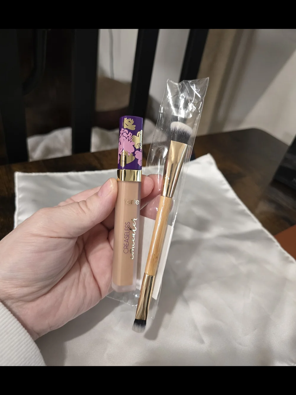 Tarte Creaseless Creamy Concealer and brush duo